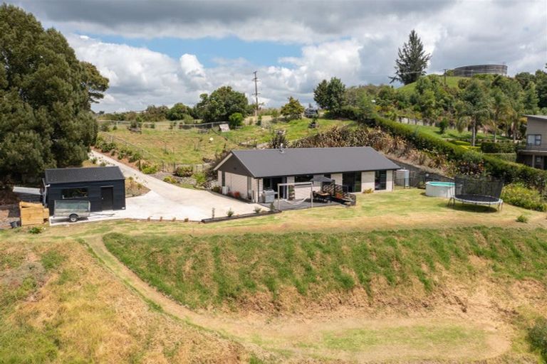 Photo of property in 163 Kimihia Road, Huntly, 3771