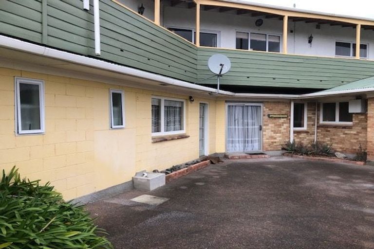 Photo of property in 57a Joll Road, Havelock North, 4130