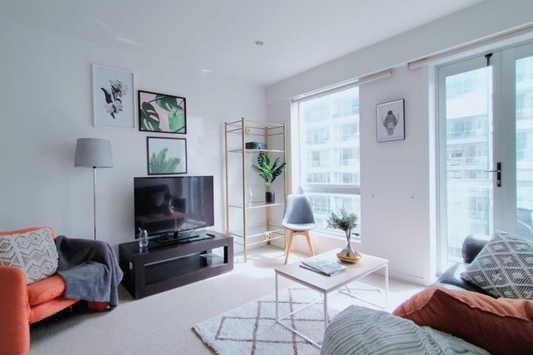 Photo of property in Terrace Heights Apartments, 8c/163 The Terrace, Wellington Central, Wellington, 6011