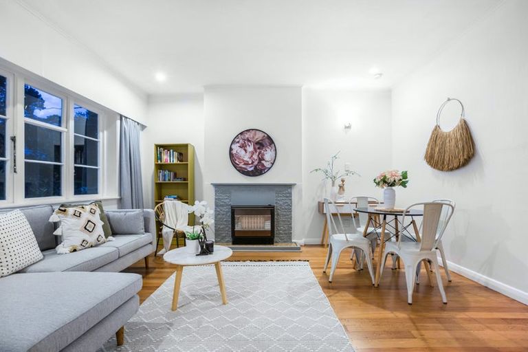 Photo of property in 27 Hayward Terrace, Waiwhetu, Lower Hutt, 5010