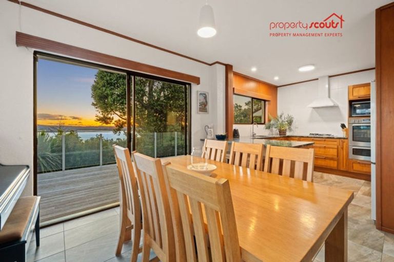 Photo of property in 2/78 Rangatira Road, Beach Haven, Auckland, 0626