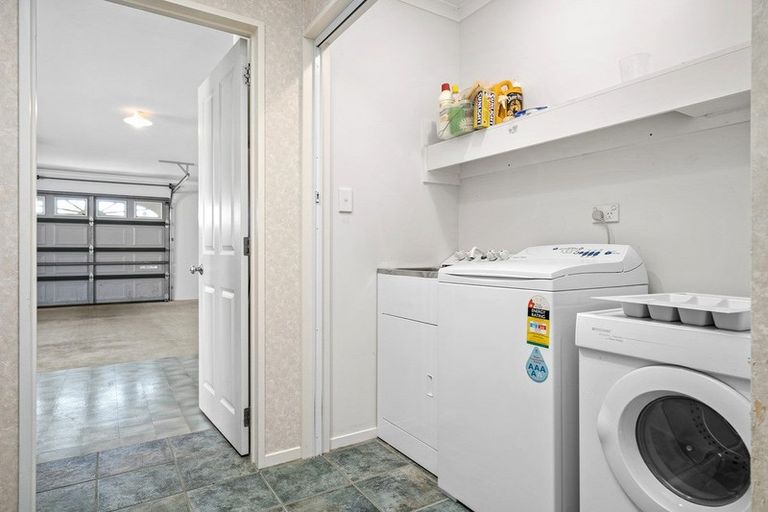 Photo of property in 1 Damio Place, Cambridge, 3434