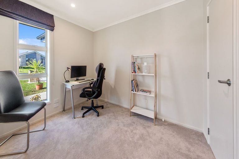 Photo of property in 15 Hillpark Drive, Pokeno, 2402