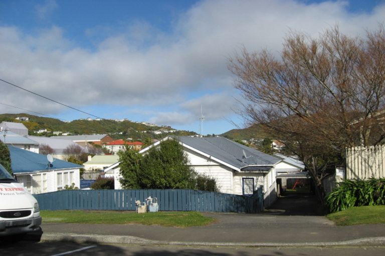 Photo of property in 15a Raine Street, Karori, Wellington, 6012