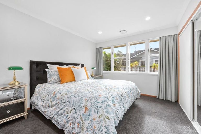 Photo of property in 4 Lockett Street, Waterloo, Lower Hutt, 5011
