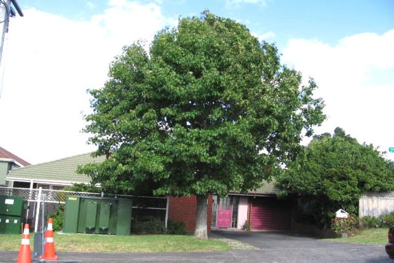 Photo of property in 1/1 Frieston Road, Takapuna, Auckland, 0622