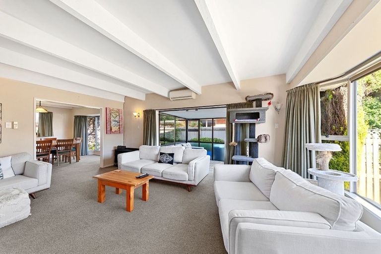 Photo of property in 140 Matsons Avenue, Papanui, Christchurch, 8053