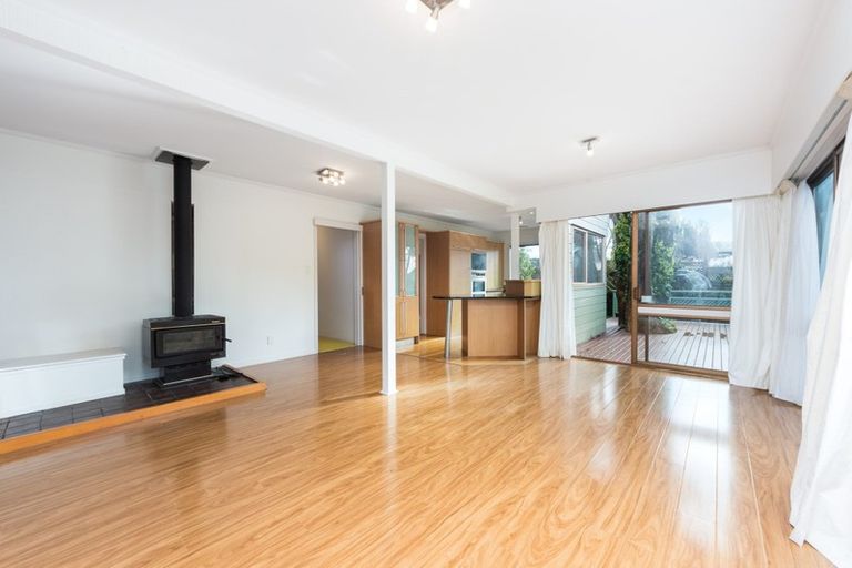 Photo of property in 175 Bleakhouse Road, Mellons Bay, Auckland, 2014