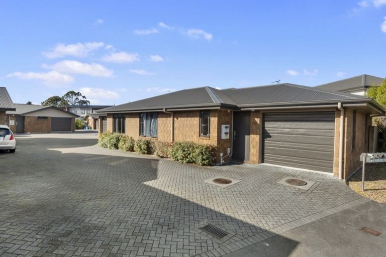 Photo of property in 10/31 Jones Crescent, Melville, Hamilton, 3206