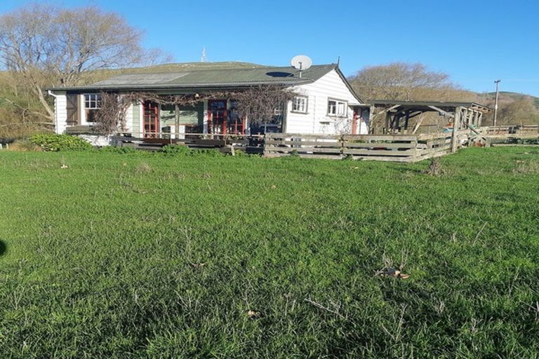 Photo of property in 464 Masterton-castlepoint Road, Te Ore Ore, Masterton, 5886