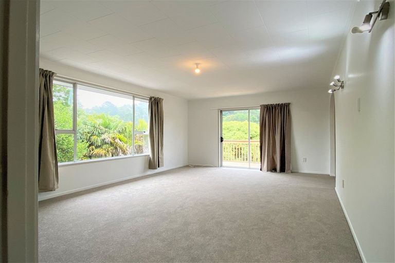 Photo of property in 156 Lynn Road, Bayview, Auckland, 0629