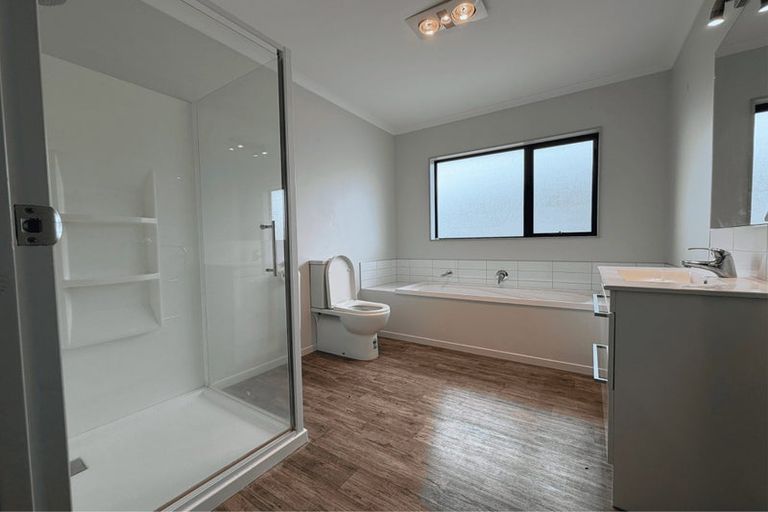 Photo of property in 21 Story Street, Foxton Beach, Foxton, 4815