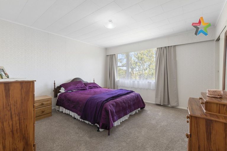Photo of property in 5 Timaru Grove, Kelson, Lower Hutt, 5010