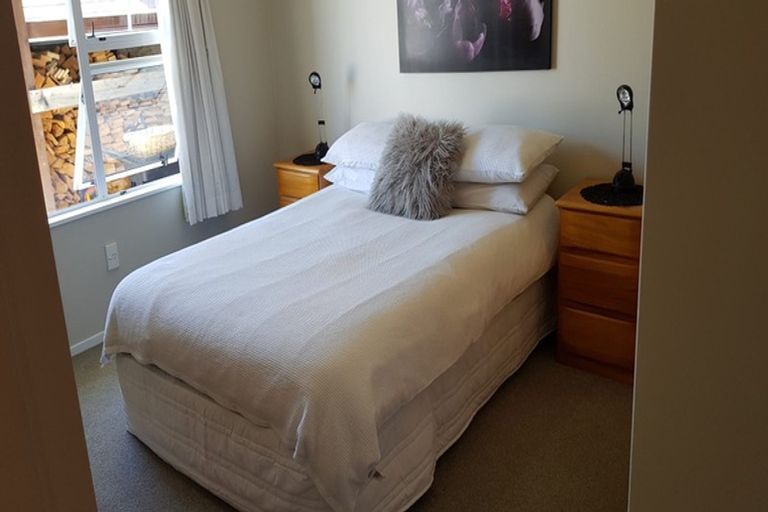 Photo of property in 4 Alley Place, Taradale, Napier, 4112