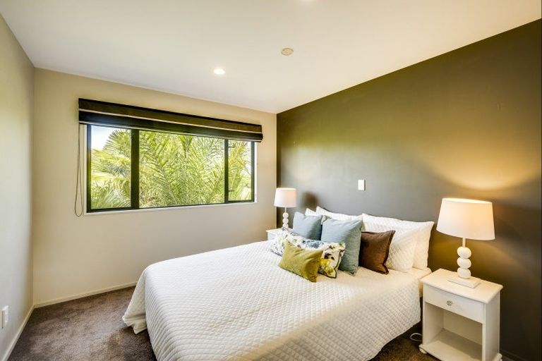 Photo of property in 125 Tironui Drive, Taradale, Napier, 4112