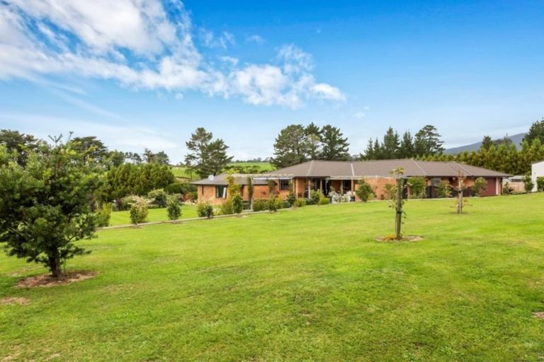 Photo of property in 1347 Carrington Road, Hurworth, New Plymouth, 4371