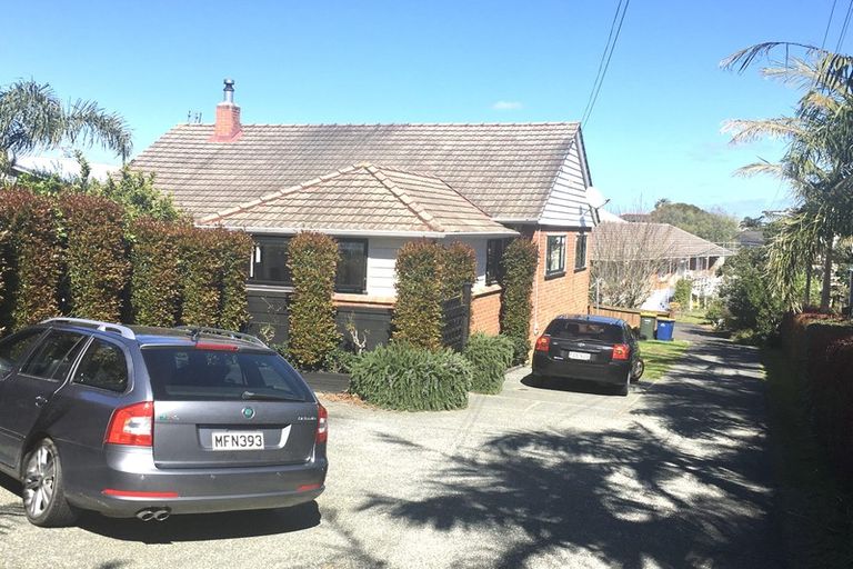 Photo of property in 261 Lake Road, Belmont, Auckland, 0622