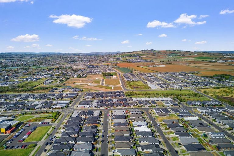 Photo of property in 15 Kapia Street, Pukekohe, 2120