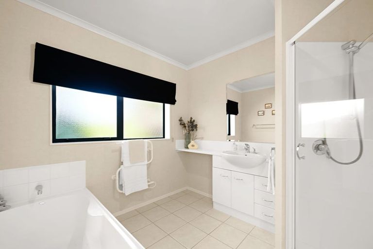 Photo of property in 8 Christy Brown Place, Leamington, Cambridge, 3432