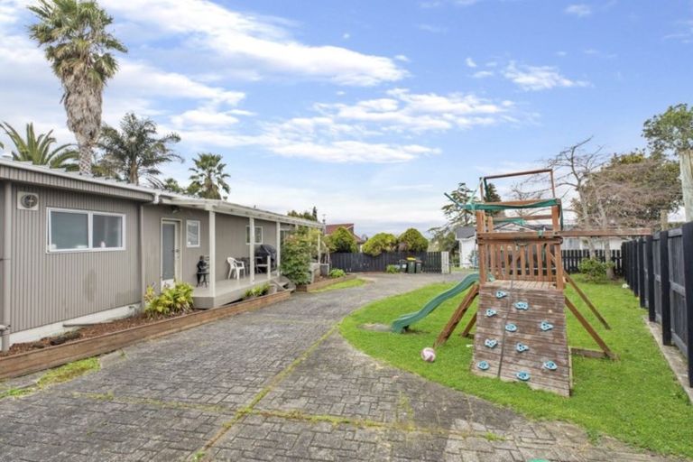 Photo of property in 144 Coxhead Road, Wattle Downs, Auckland, 2103