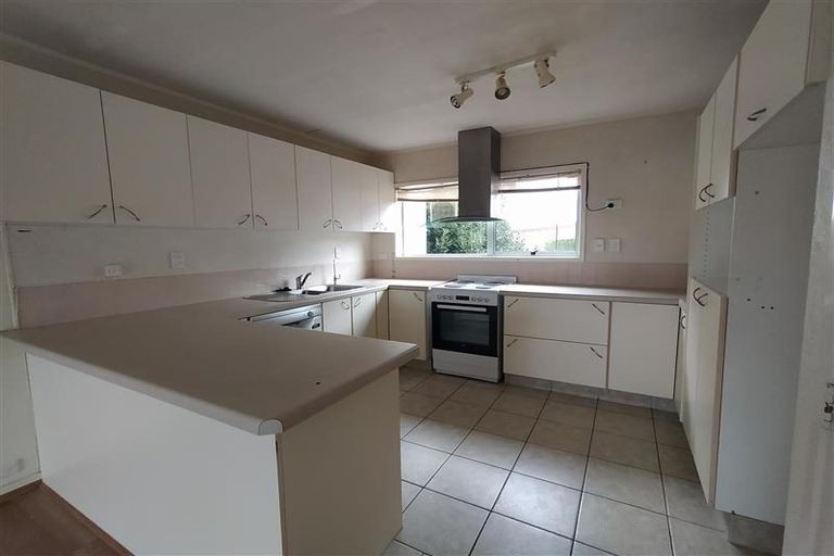 Photo of property in 1/135 Glamorgan Drive, Torbay, Auckland, 0630