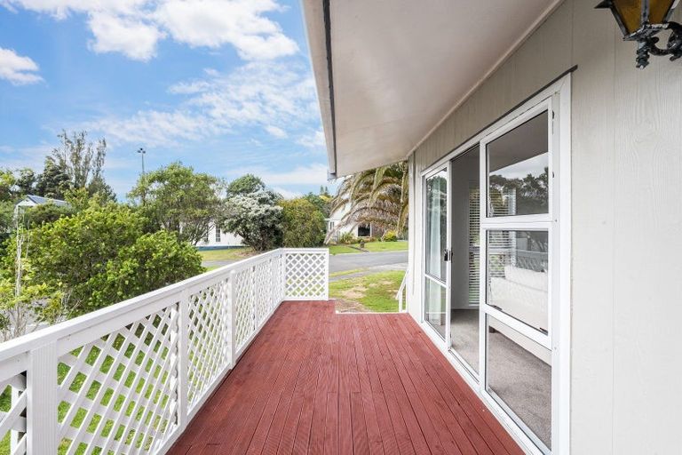 Photo of property in 11 Transom Close, Whitby, Porirua, 5024