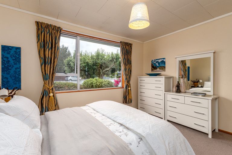 Photo of property in 2 Banks Street, Fairlie, 7925