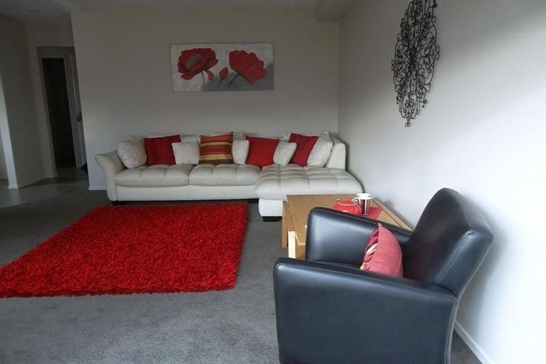 Photo of property in 22/45a Swanson Road, Henderson, Auckland, 0610