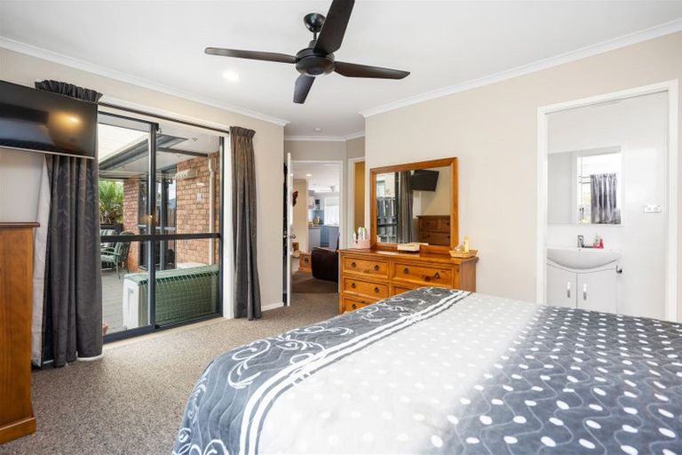 Photo of property in 8 Elm Place, Tikipunga, Whangarei, 0112