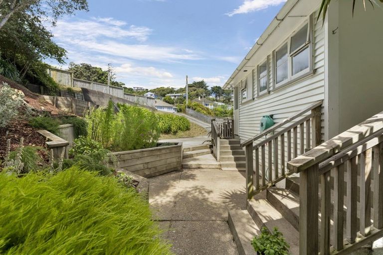 Photo of property in 23 Chaffey Crescent, Titahi Bay, Porirua, 5022