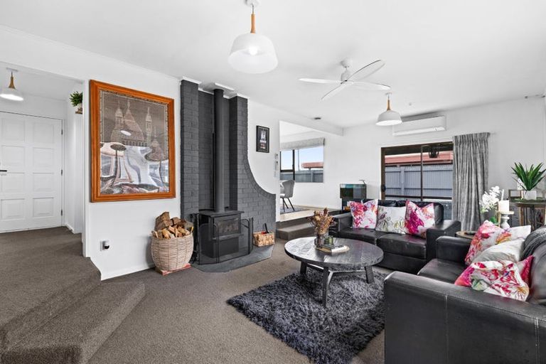 Photo of property in 16 Lanark Crescent, Tamatea, Napier, 4112
