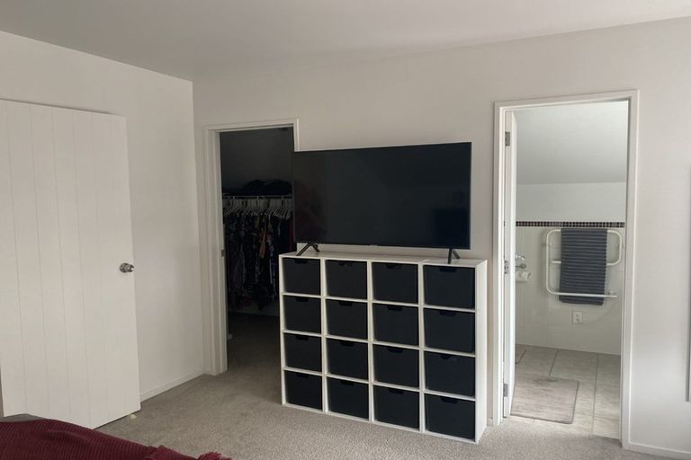 Photo of property in 9/64 Schnapper Rock Road, Schnapper Rock, Auckland, 0632