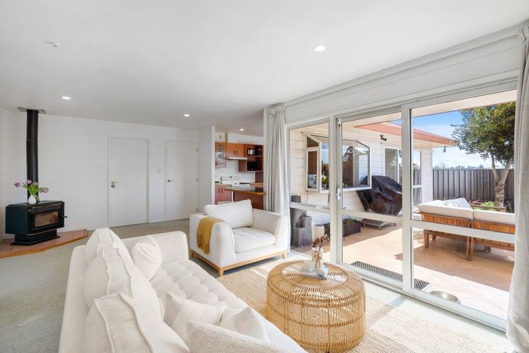 Photo of property in 83 Brookvale Road, Havelock North, 4130