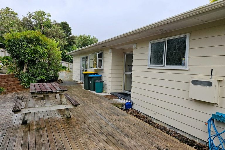 Photo of property in 50 Postgate Drive, Whitby, Porirua, 5024