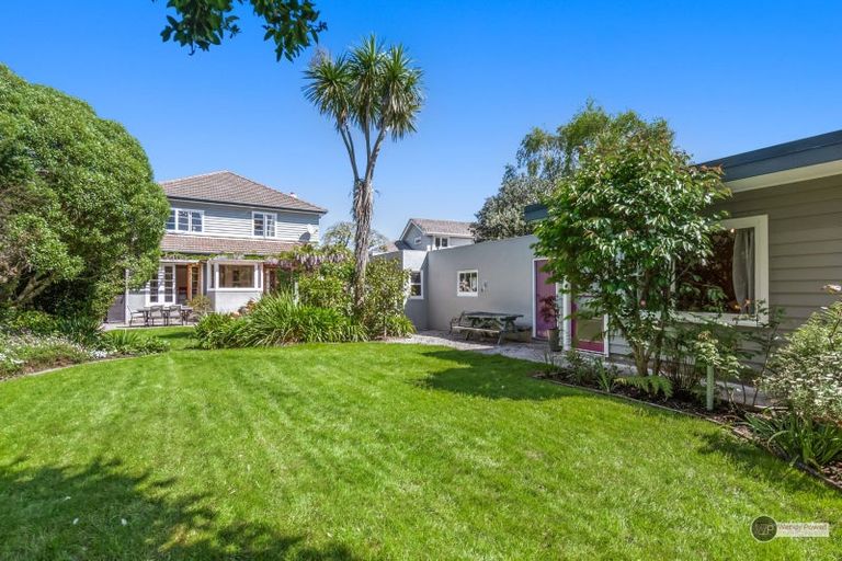 Photo of property in 5 Marina Grove, Hutt Central, Lower Hutt, 5010