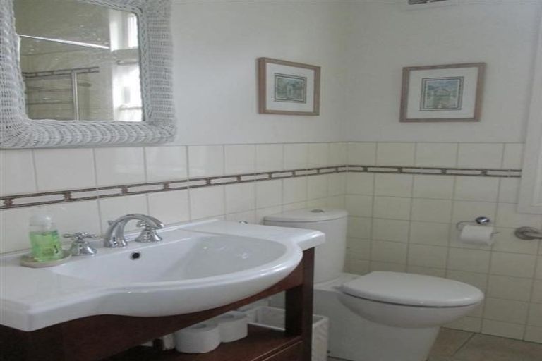 Photo of property in 194 Collingwood Street, Nelson, 7010