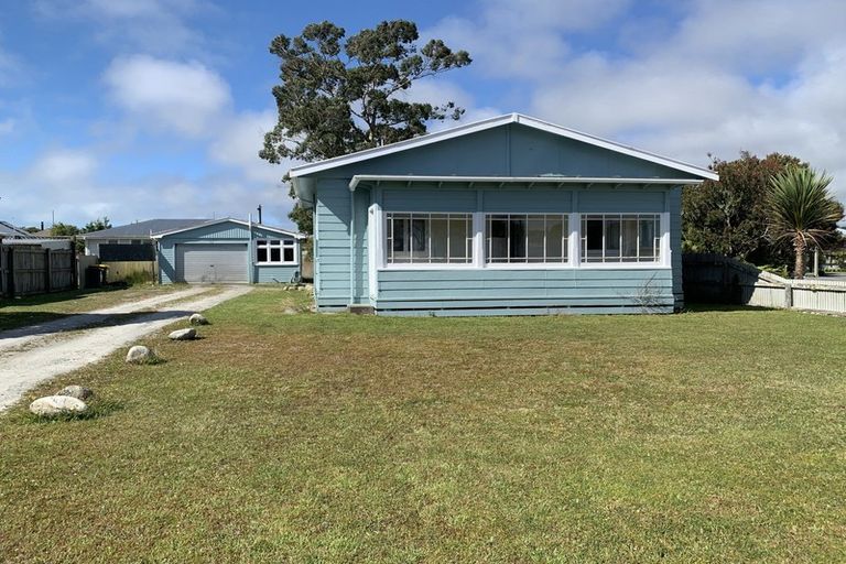 Photo of property in 212 Weld Street, Hokitika, 7810