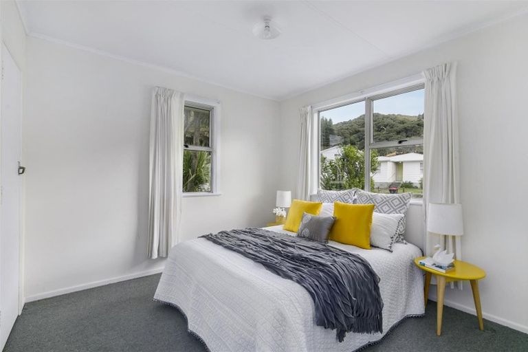 Photo of property in 28 Hamstead Street, Wainuiomata, Lower Hutt, 5014