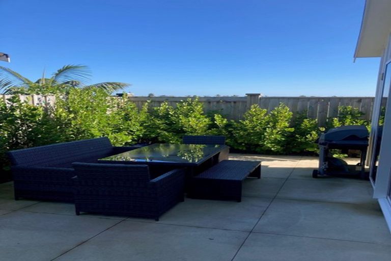 Photo of property in 5 Astelia Lane, Papamoa Beach, Papamoa, 3118