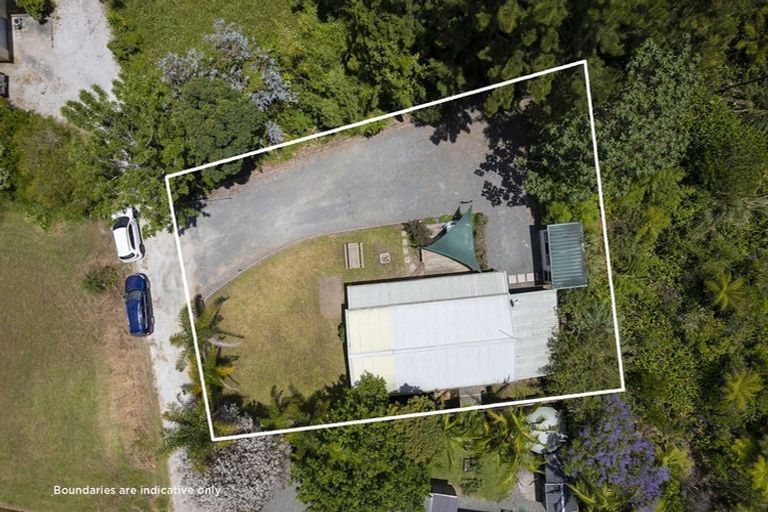 Photo of property in 25 Paradise Road, Coopers Beach, 0420