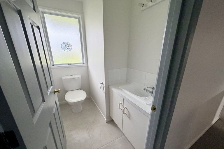 Photo of property in 2/30 Princes Street, Northcote Point, Auckland, 0627