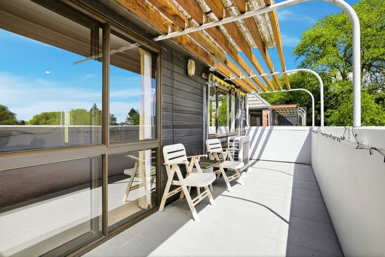 Photo of property in 4/3 Karitane Drive, Cashmere, Christchurch, 8022