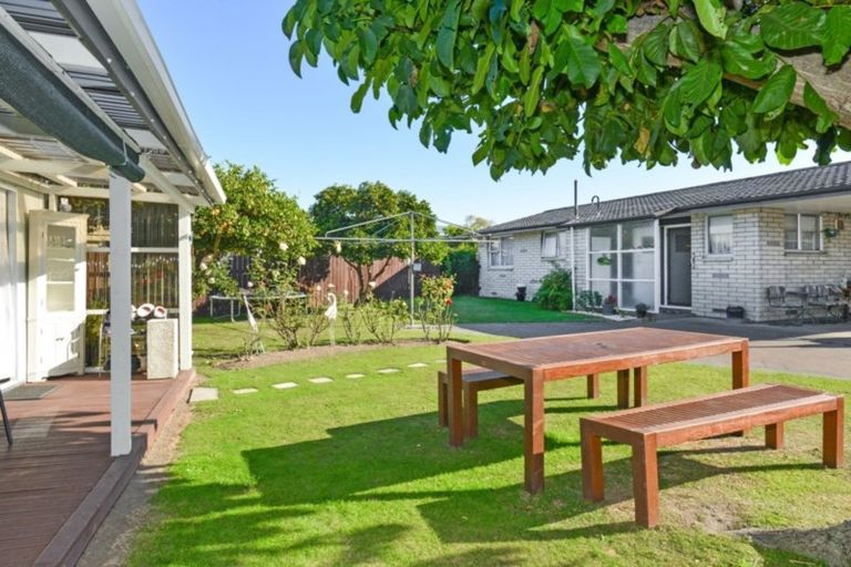 Photo of property in 74 Folkestone Drive, Flaxmere, Hastings, 4120