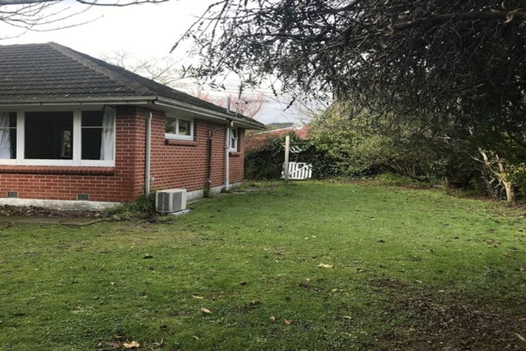 Photo of property in 2/402 Fergusson Drive, Heretaunga, Upper Hutt, 5018