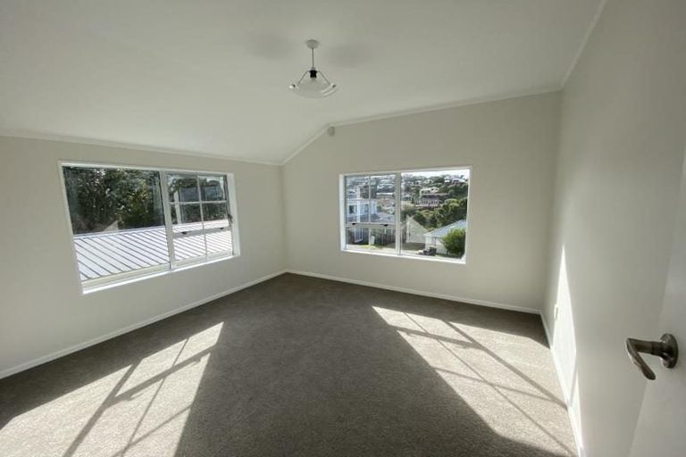 Photo of property in 35 Old Coach Road, Johnsonville, Wellington, 6037