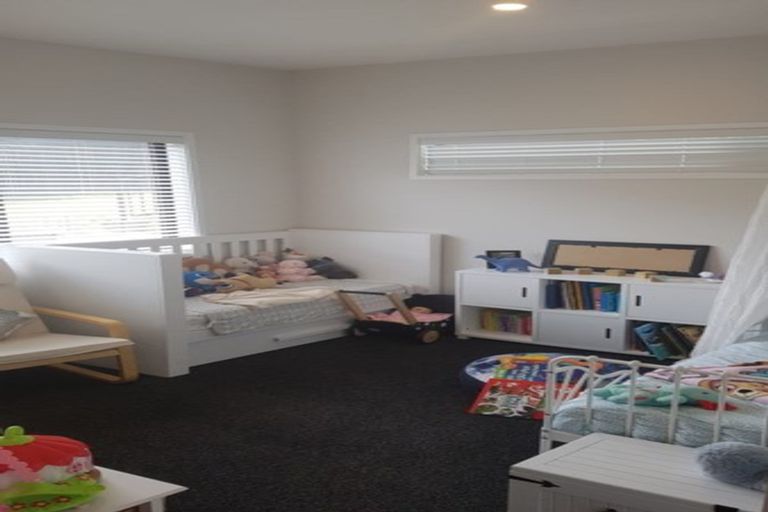 Photo of property in 28 Wautaiti Drive, Riverhead, 0820