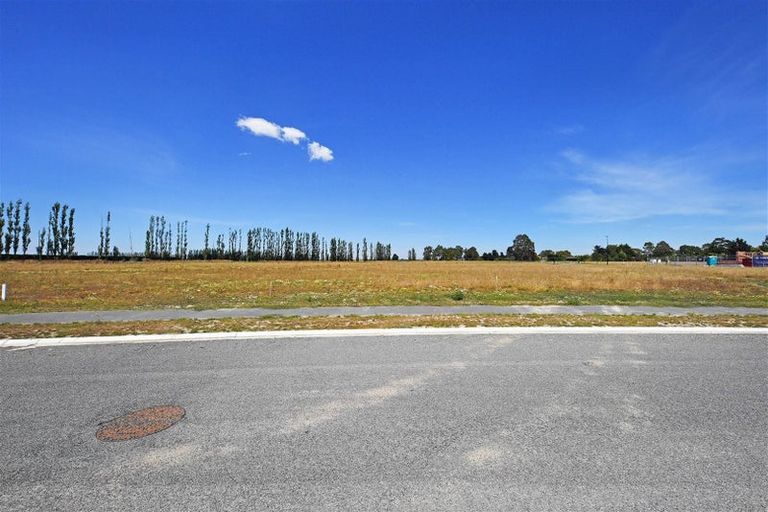 Photo of property in 33 Suffolk Drive, Kirwee, 7571