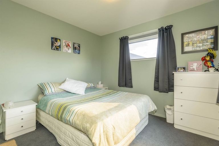 Photo of property in 15 Foresters Crescent, Parklands, Christchurch, 8083