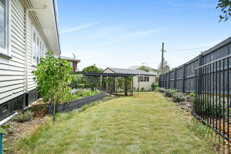 Photo of property in 51 Sillary Street, Hamilton East, Hamilton, 3216