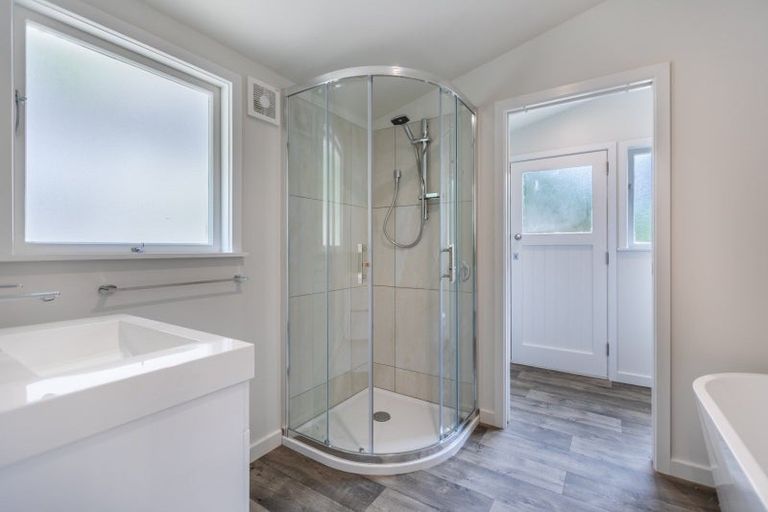 Photo of property in 157 Shakespeare Road, Bluff Hill, Napier, 4110